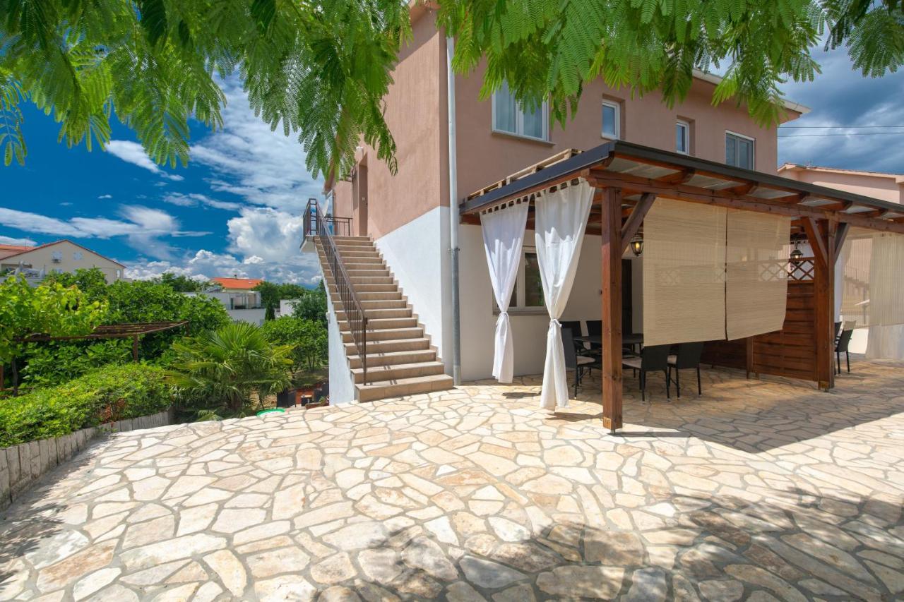 Dida I Mara Apartment Malinska